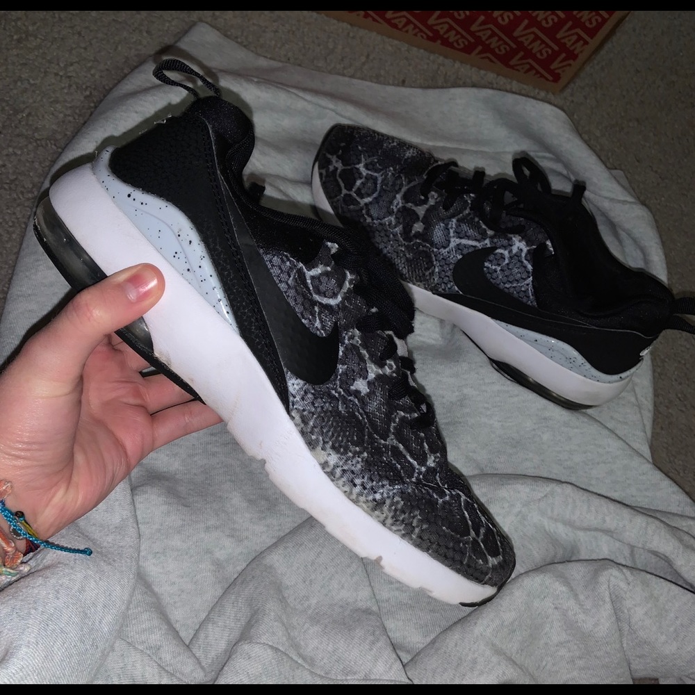 Nike AirMax siren